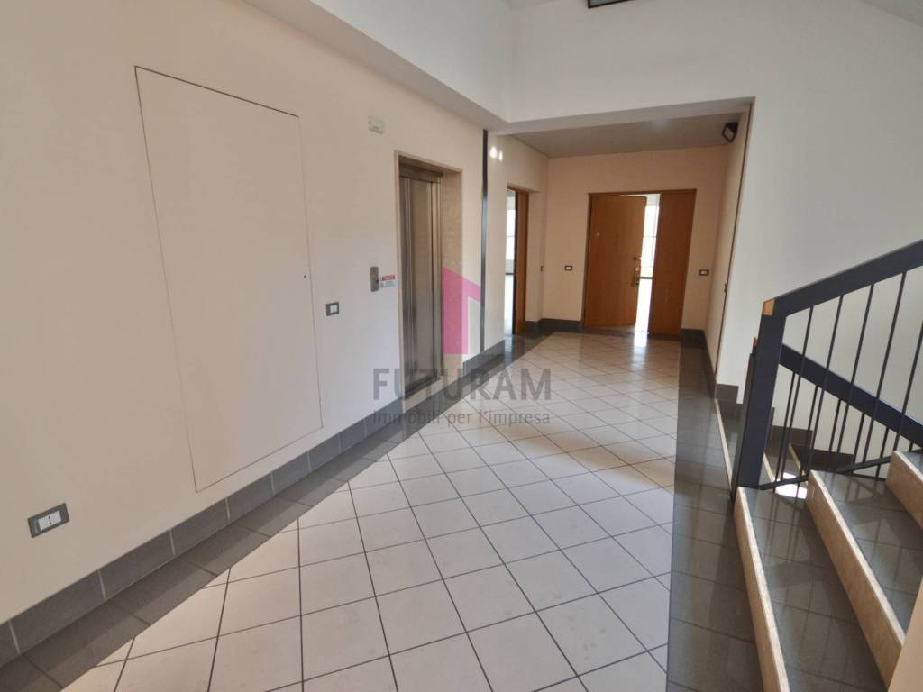 Immobile a Vicenza in Viale dell'Industria, 33 - Foto 2