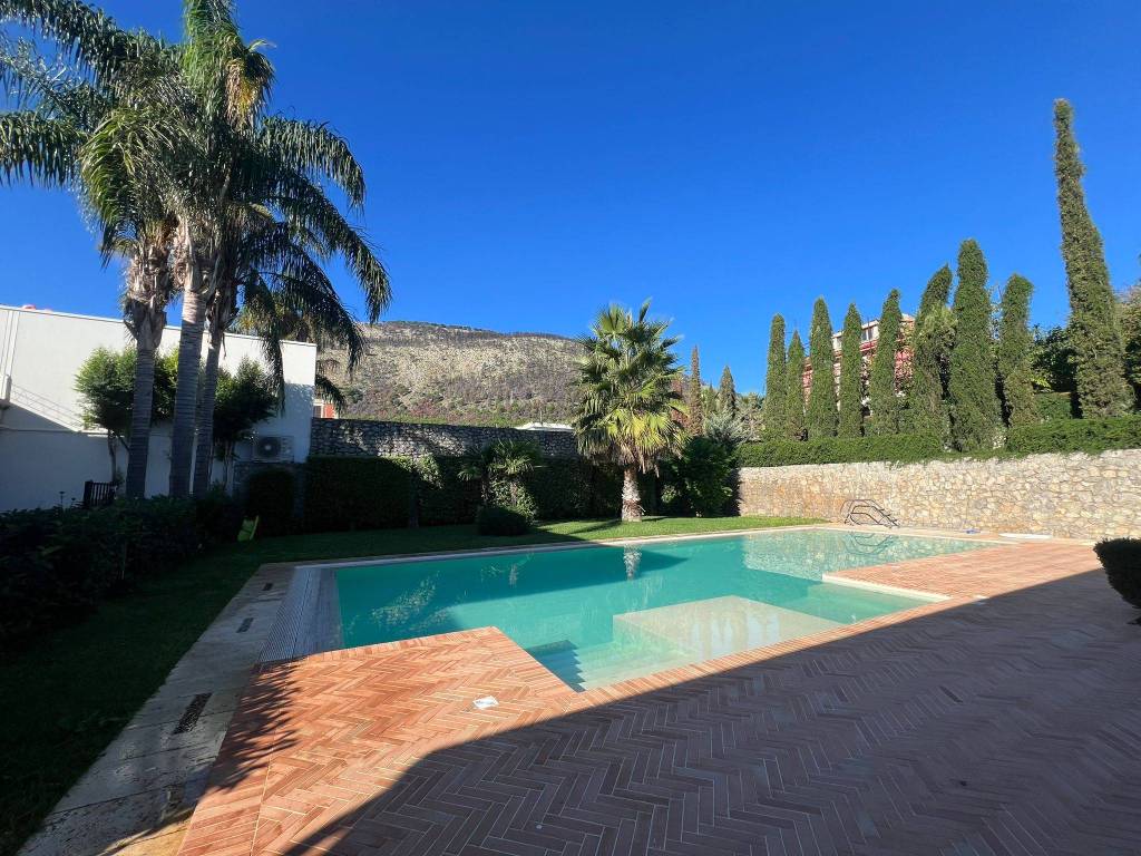 Villa a Palermo in Via Tommaso Natale, 91 - Foto 3