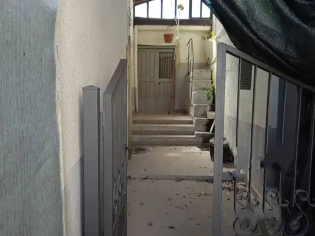 Casa indipendente a Castelsaraceno in Via Portella - Foto 2