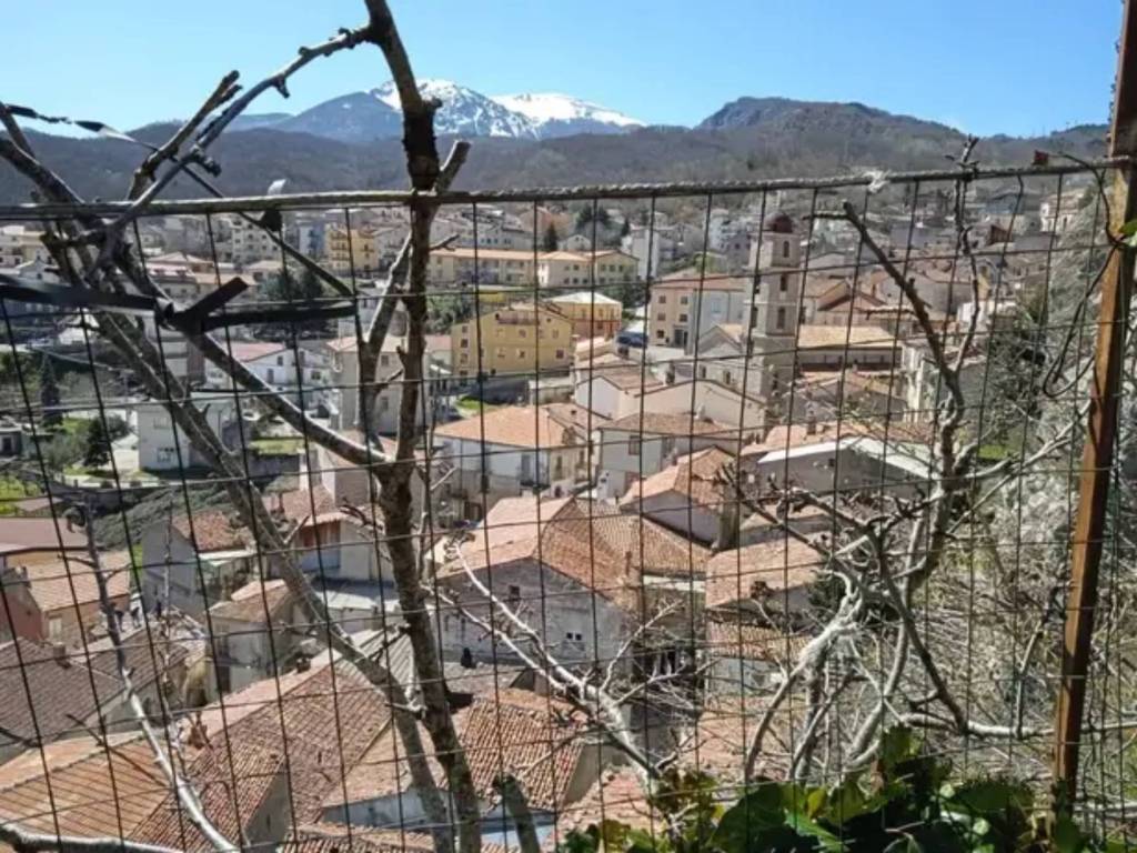 Casa indipendente a Castelsaraceno in Via Portella - Foto 3