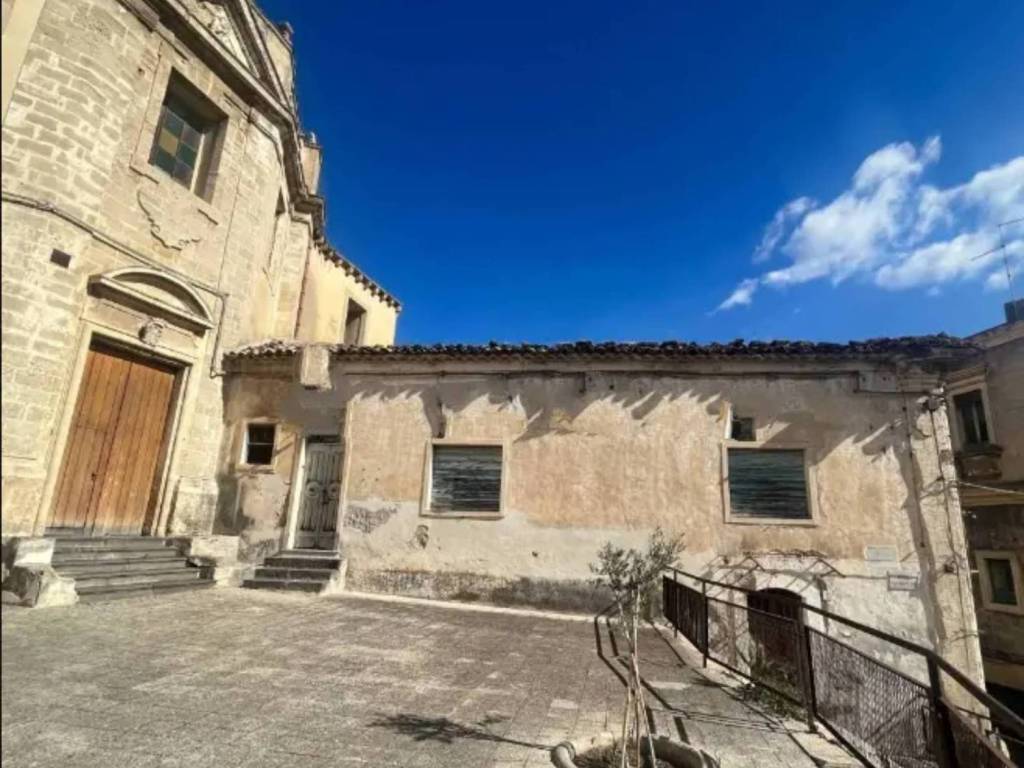 Appartamento a Lentini in Piazza Regina Elena - Foto 2