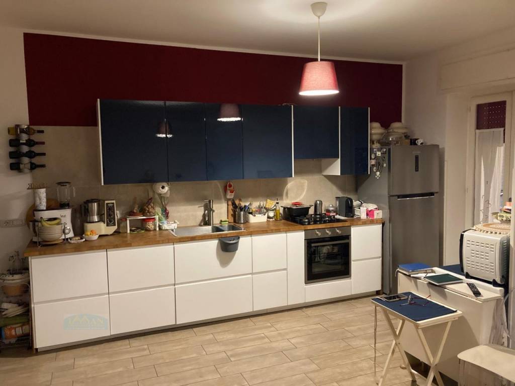 Appartamento a Ceglie messapica in Via Venezia - Foto 4