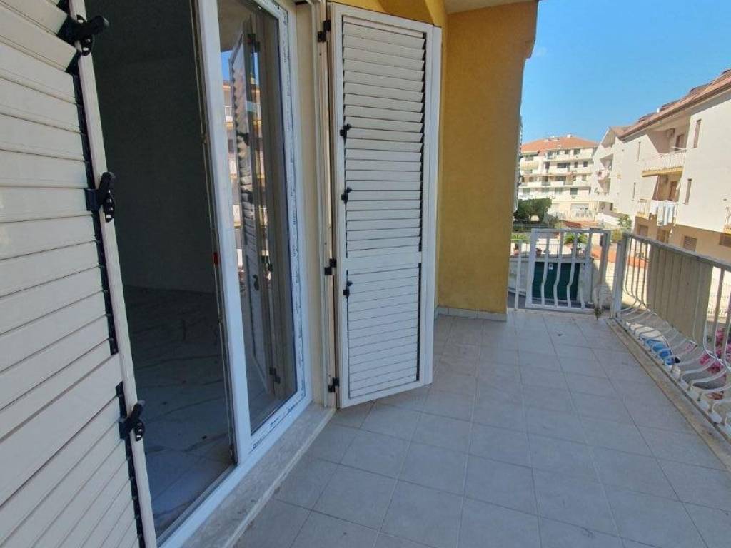 Appartamento a Vibo valentia in Viale Senatore Parodi Traversa 6 - Foto 2