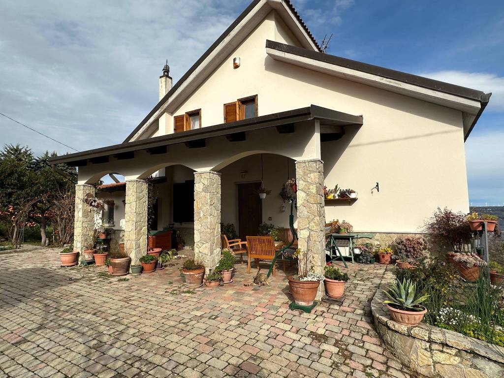 Villa a Potenza in Via Rifreddo, 479 - Foto 2