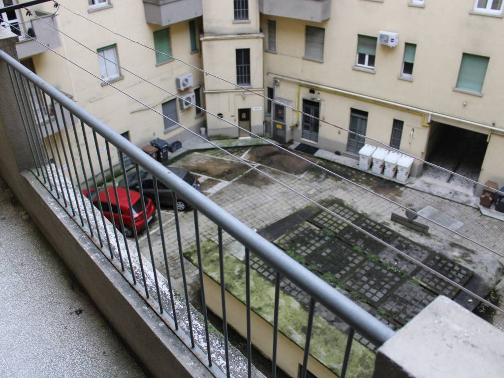 Appartamento a Vercelli in Via Carlo Dionisotti, 27 - Foto 3