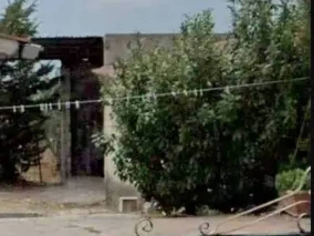 Villetta a schiera a Bella in Strada Provinciale Bosco della Pietra - Foto 2