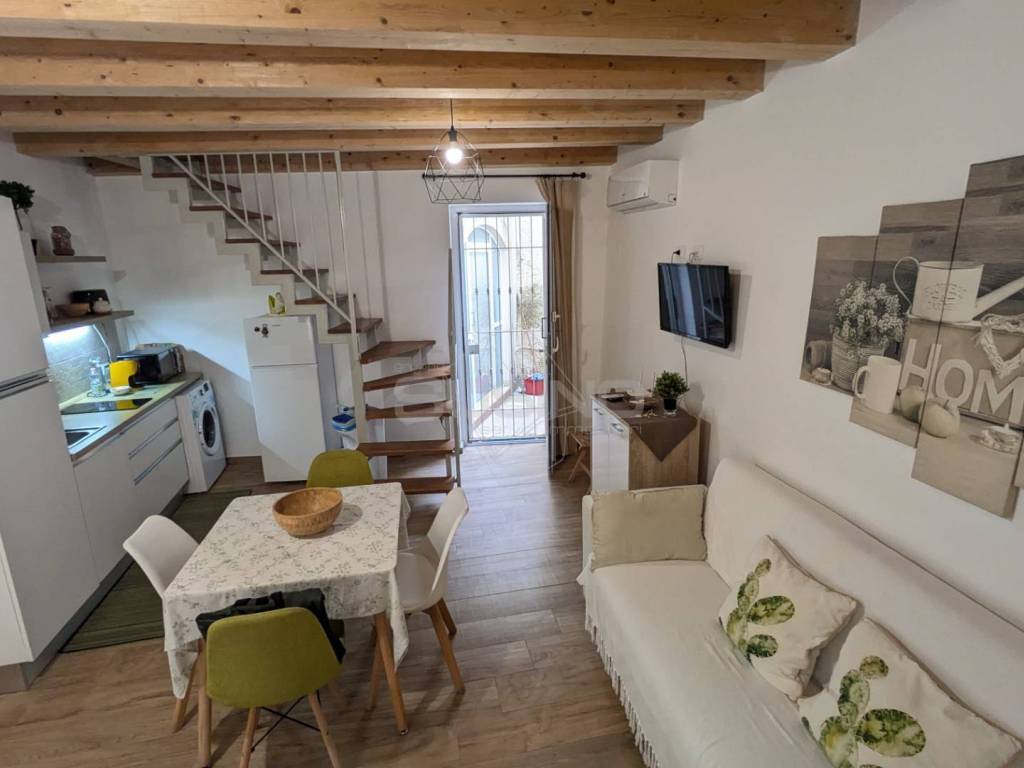 Casa indipendente a Siracusa in VIA DIONE - Foto 5