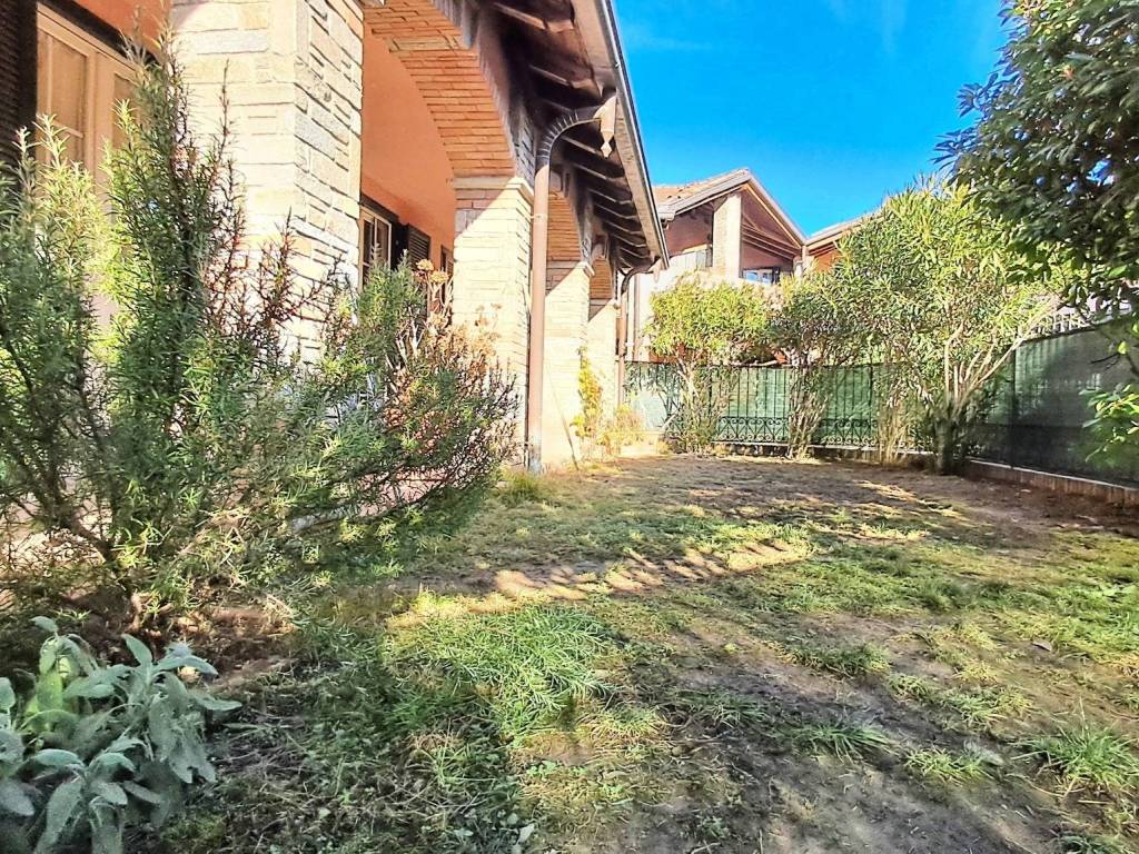 Appartamento a Travedona-monate - Foto 4