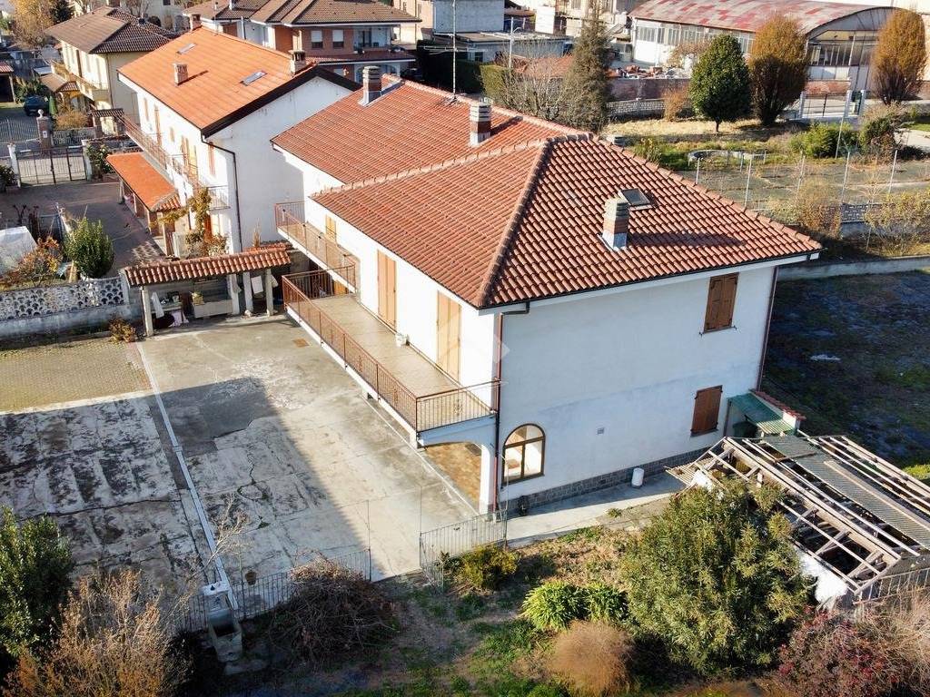 Villa a Crescentino in Via Ugo Foscolo, 21 - Foto 4