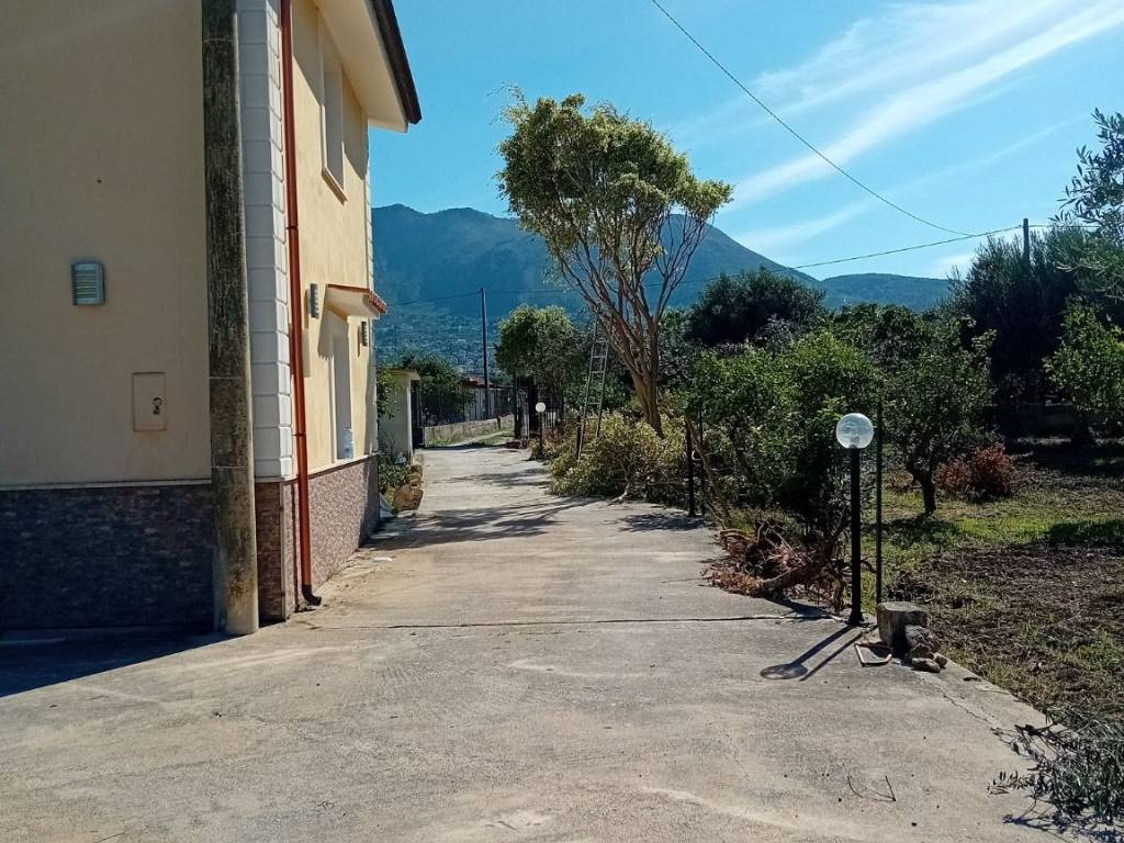 Villa a Carini in Via Provinciale - Foto 3