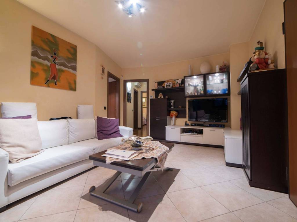 Appartamento a Codogno in Viale 4 Novembre - Foto 2