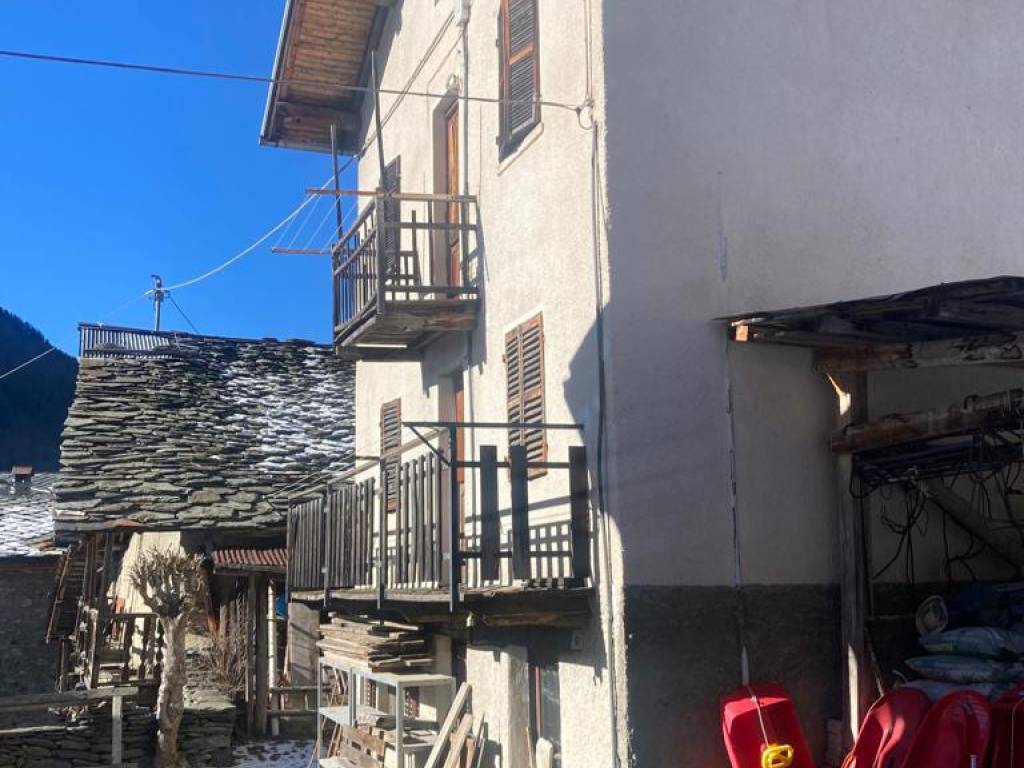 Appartamento a Brusson in Rue Col Ranzola - Foto 3