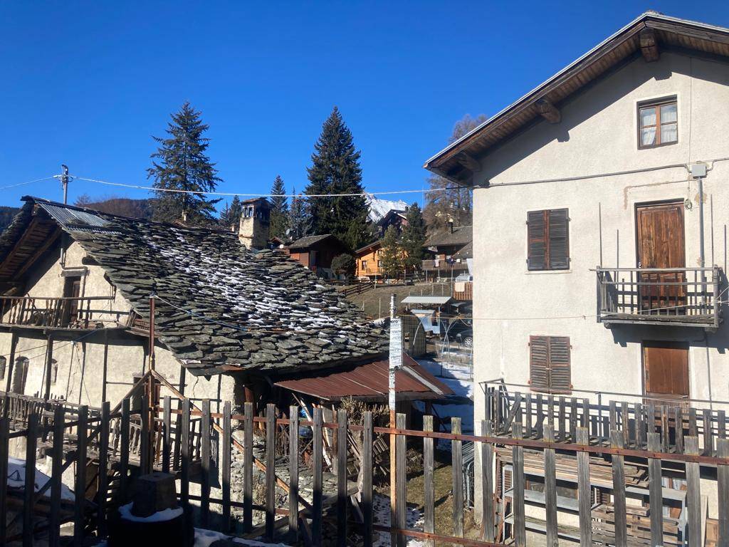 Appartamento a Brusson in Rue Col Ranzola - Foto 4