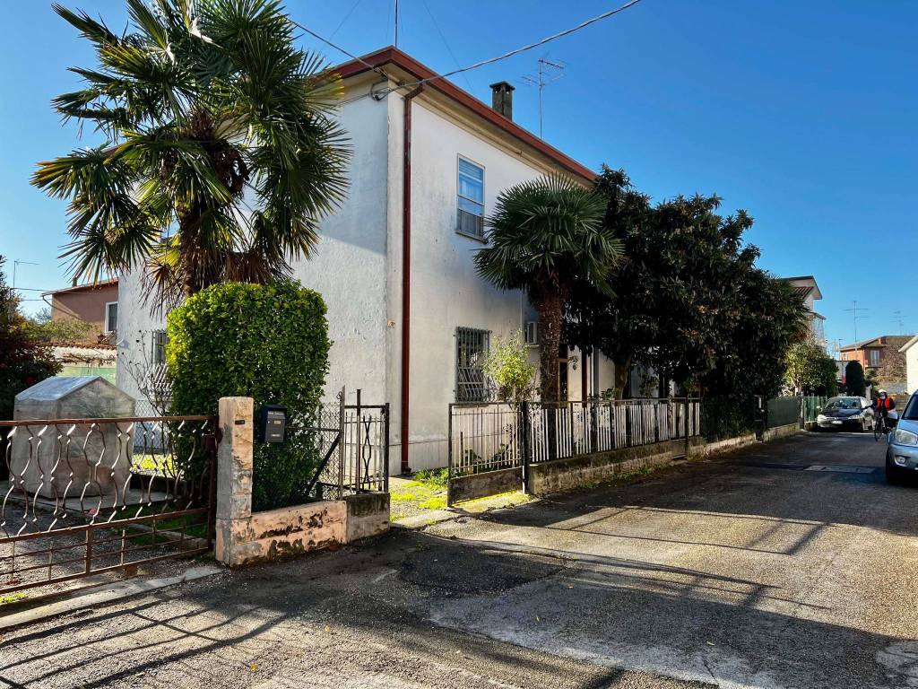 Casa indipendente a Bagnacavallo in Traversa Alberani, 17 - Foto 2