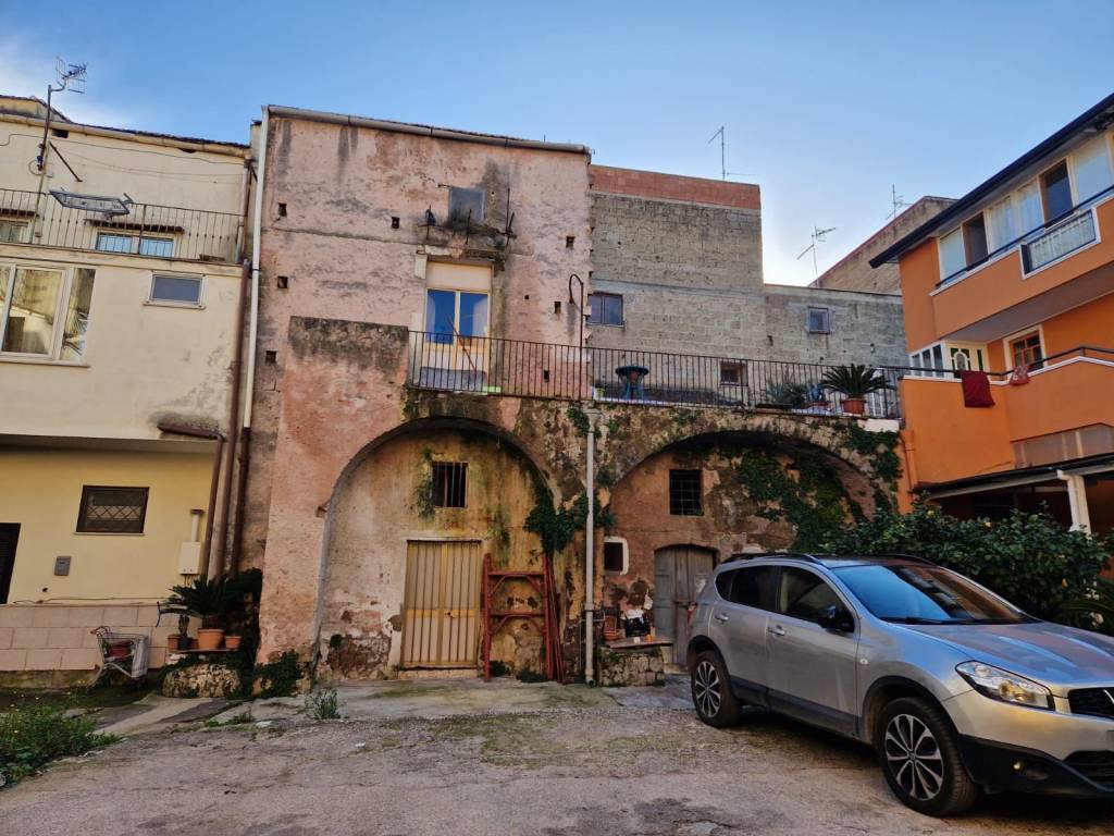 Casa indipendente a Maddaloni in Via Caudina - Foto 2