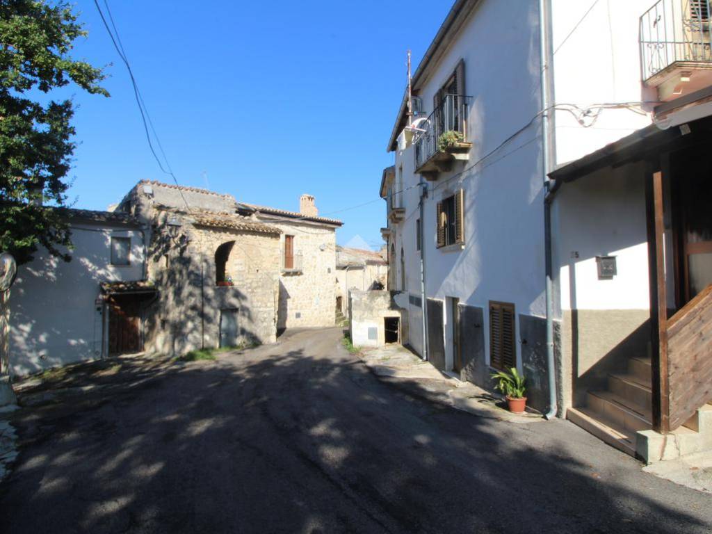 Appartamento a Caramanico terme in CONTRADA FONTE NATALE, 4 - Foto 5