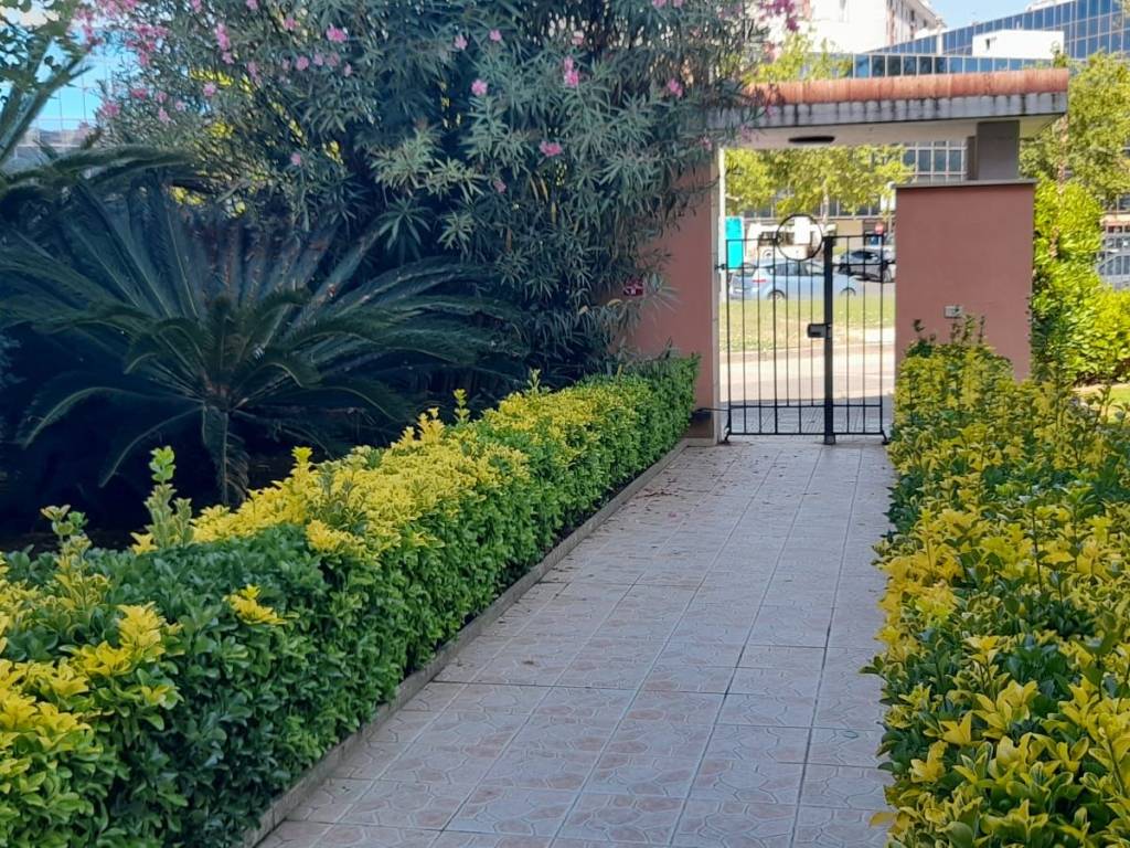 Appartamento a Latina in via nallo mazzocchi alemanni - Foto 2