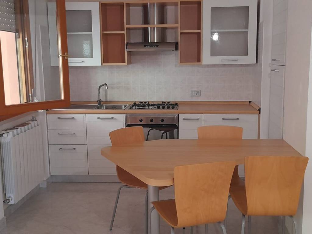 Appartamento a Latina in via nallo mazzocchi alemanni - Foto 5