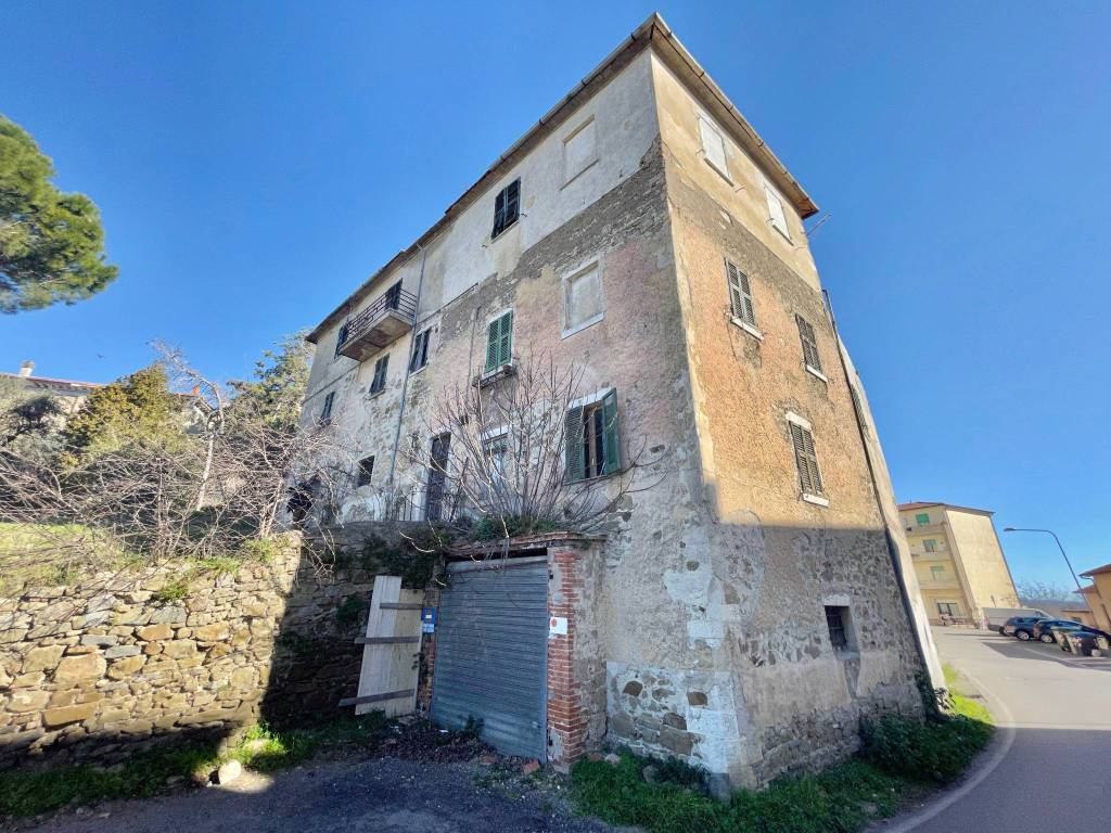 Palazzo / stabile a Manciano in Via del Mattatoio - Foto 4