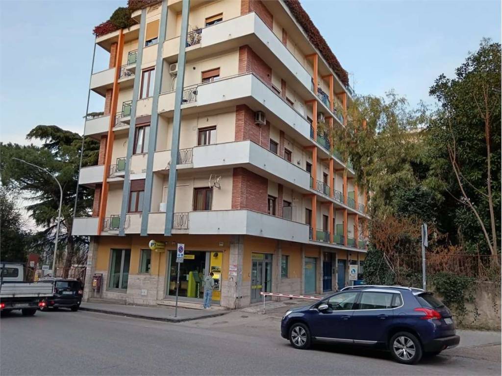 Appartamento a Benevento in Via Emanuele Caggiano - Foto 3