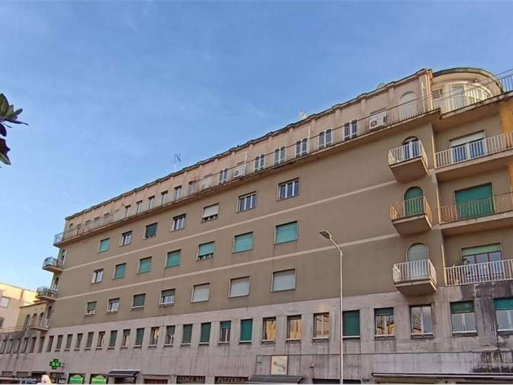 Appartamento a Benevento in Via Giovann Battista Perasso - Foto 2