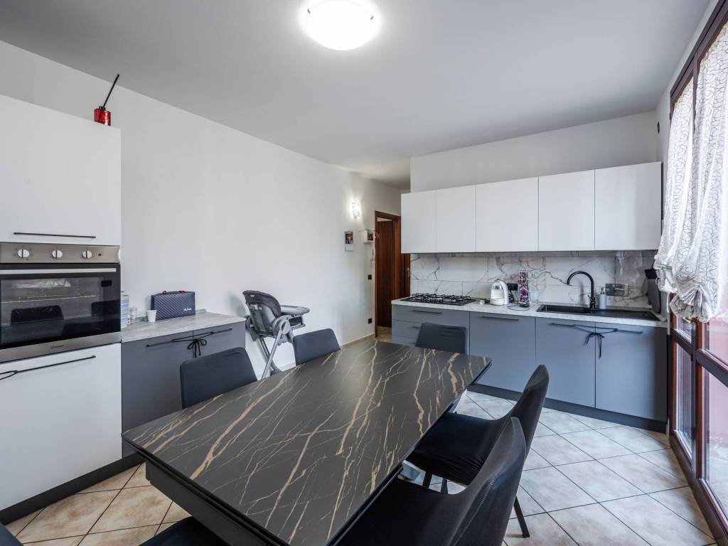 Appartamento a Casalgrande in Via Louise Breill - Foto 3