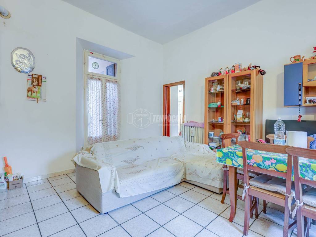 Appartamento a Mercallo in Via Roma - Foto 4