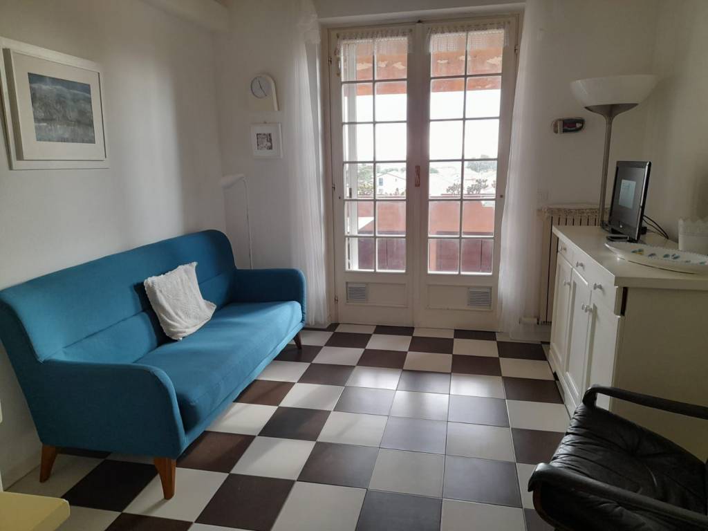 Appartamento a Loano in Viale Enrico Toti, 81 - Foto 2