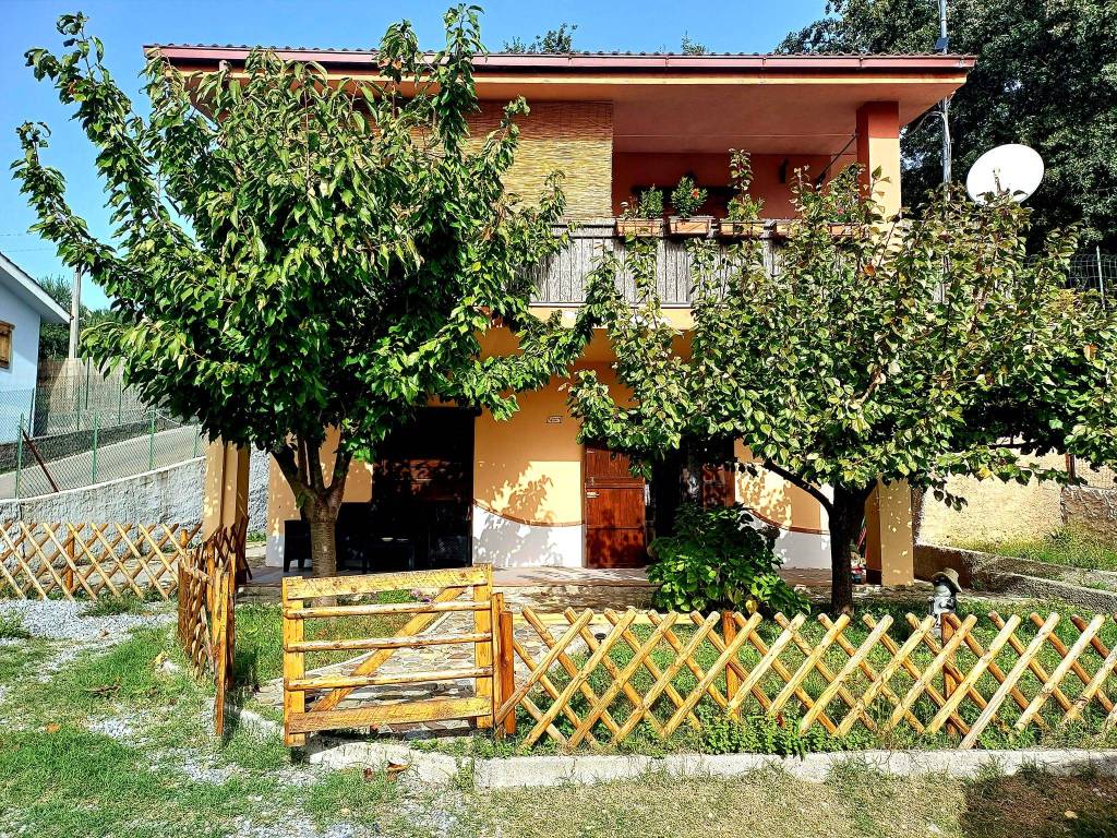 Villa a Trecchina in Via Valle - Foto 3