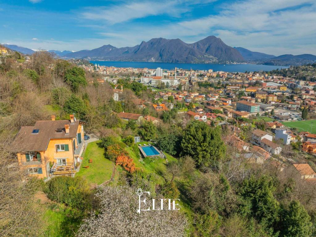 Villa a Verbania in Via Antonio Rossi, 18 - Foto 2