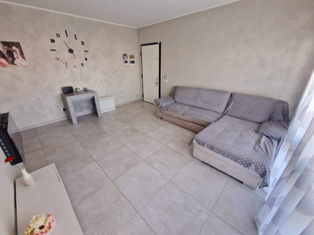 Appartamento a Gallarate in Via Francesco Baracca, 19 - Foto 3