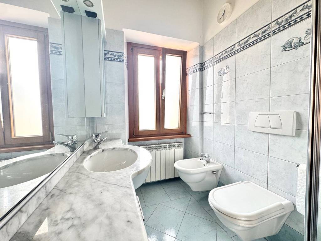 Appartamento a Verbania in Via dei Partigiani - Foto 5