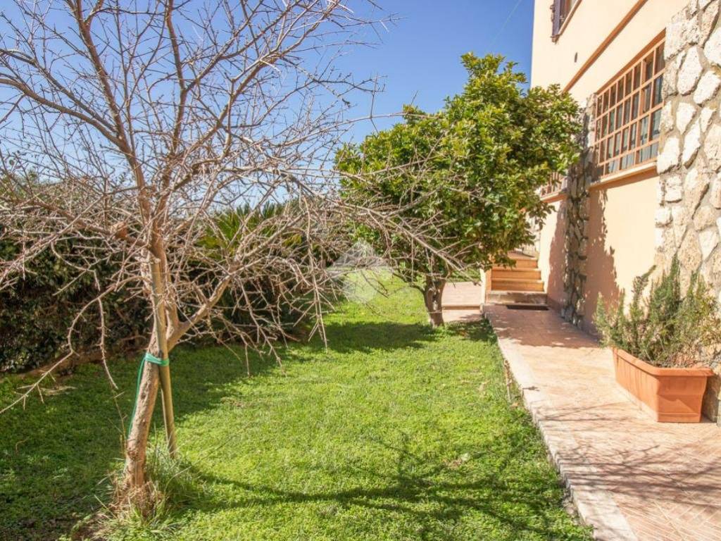 Rustico / casale a Montalto di castro in Strada Quartuccio, 14 - Foto 4