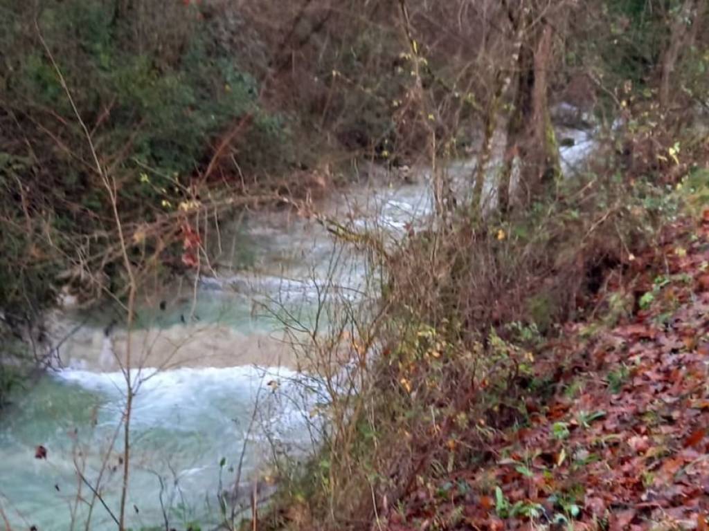 Terreno a Valtopina in Via Vallemare - Foto 3