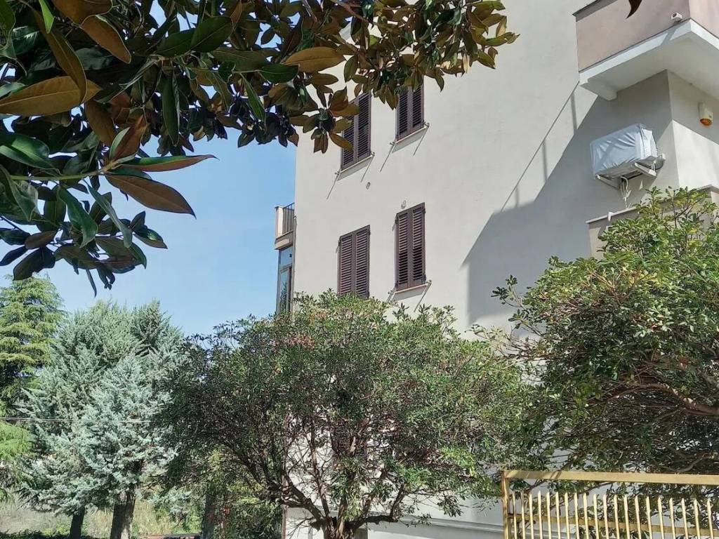 Appartamento a Ascoli piceno in Viale Treviri - Foto 2