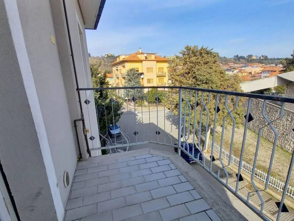 Appartamento a Castel di lama in Via Monte sibilla 25 - Foto 3