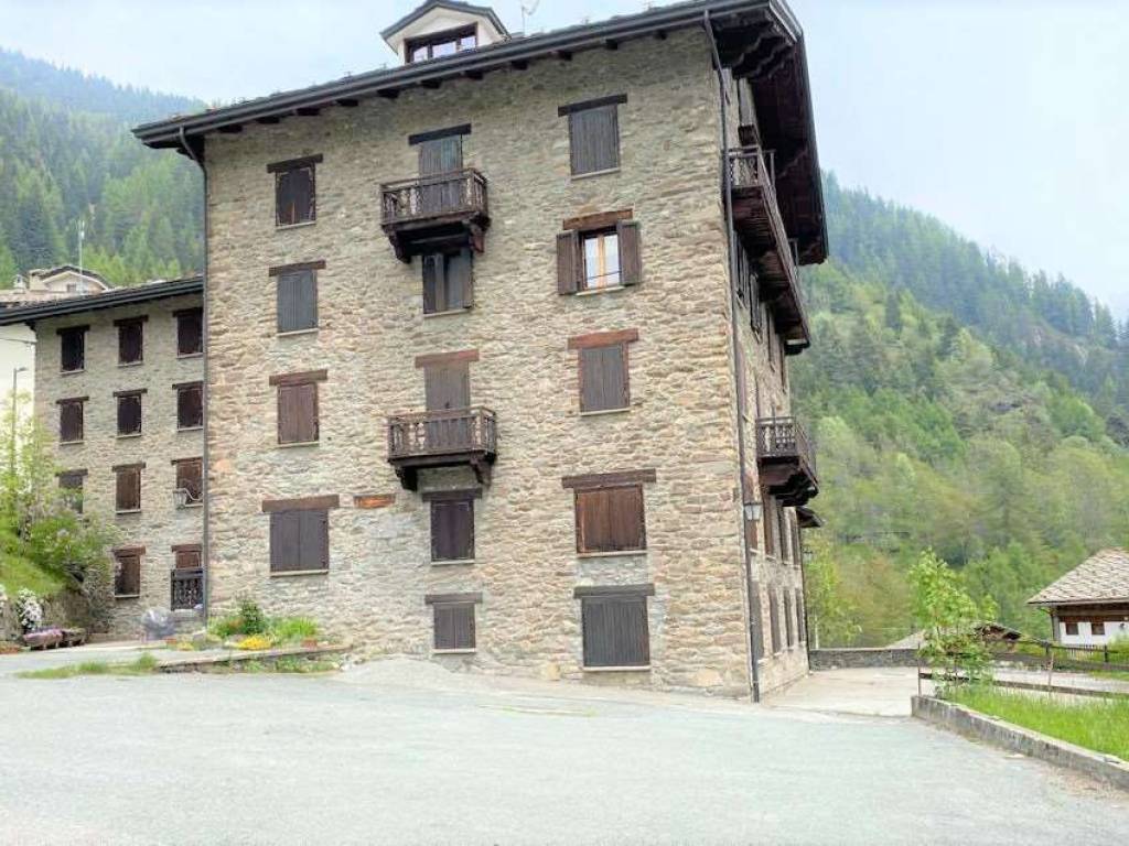 Appartamento a Champorcher in Frazione Castello - Foto 2