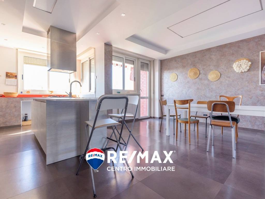 Appartamento a Gavirate in Via Giuseppe Verdi - Foto 4