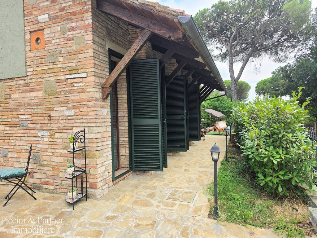 Villa a Passignano sul trasimeno in Via 4 Novembre, 15 - Foto 2