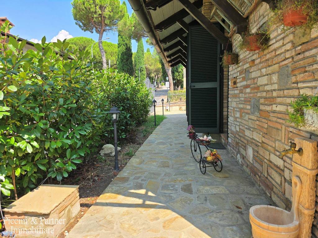 Villa a Passignano sul trasimeno in Via 4 Novembre, 15 - Foto 4