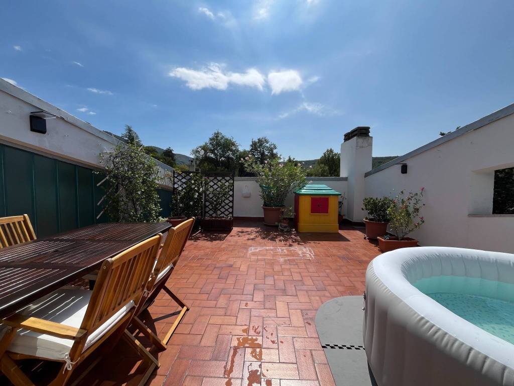 Attico / mansarda a Trieste in Via Giovanni Verga, 44 - Foto 3