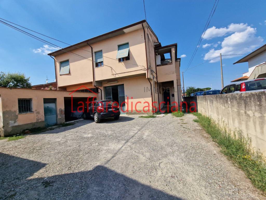 Appartamento a Ponsacco in Via Francesco Ferrucci - Foto 2