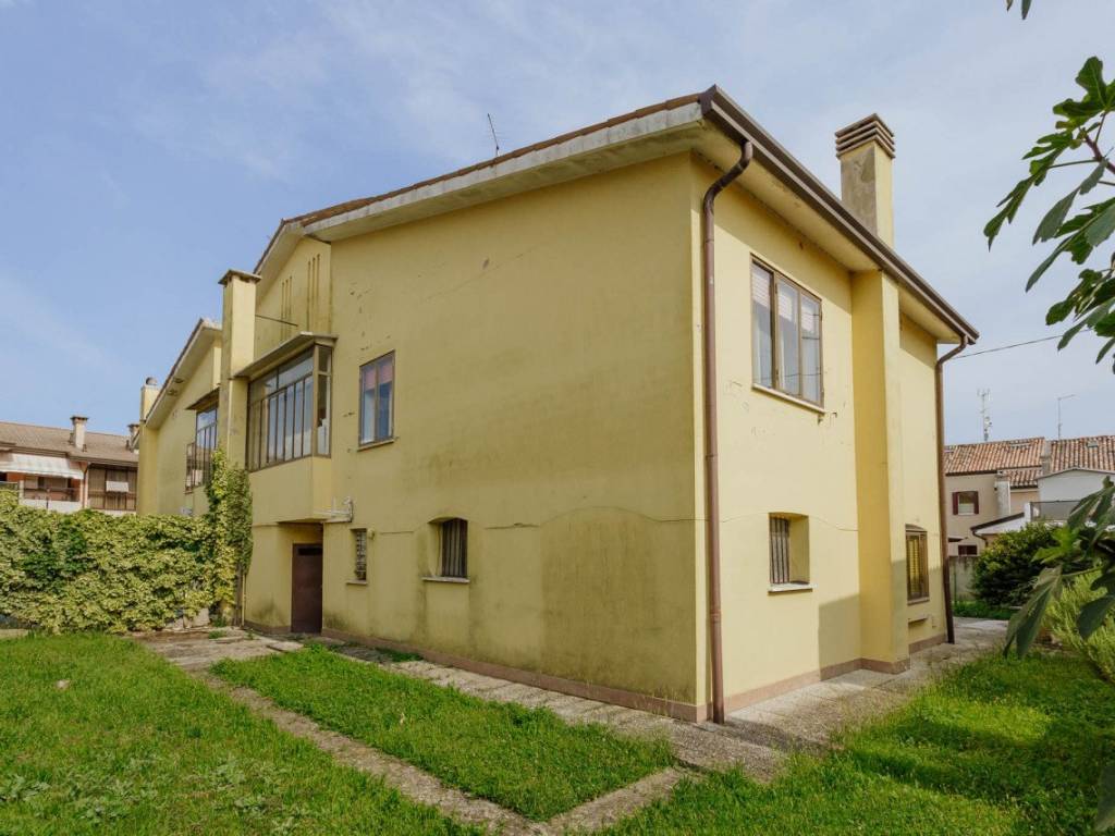 Villa a Agna in Via Manzoni - Foto 3