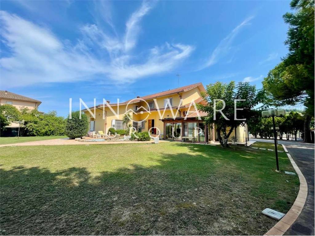 Villa a Recanati in Via Turati, 19 - Foto 3