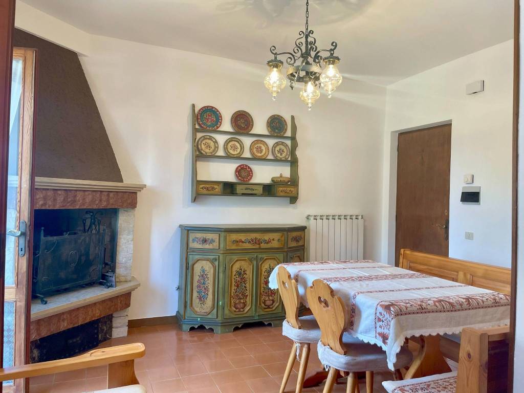 Appartamento a Lavarone in Via Roma - Foto 3