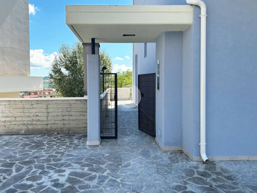 Appartamento a Teramo in Via Cona - Foto 4