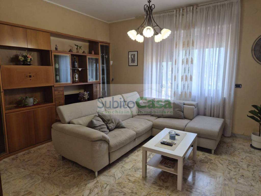 Appartamento a Chieti in Via Dei Carecini, 11 - Foto 4