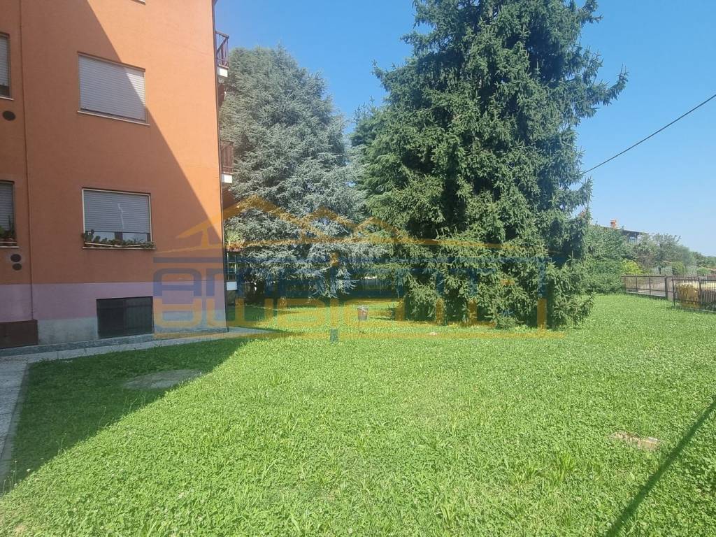 Appartamento a Merate in Via 25 Aprile, 147 - Foto 4