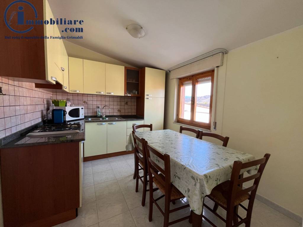 Appartamento a Girasole in Via Giuseppe Garibaldi, 2 - Foto 2