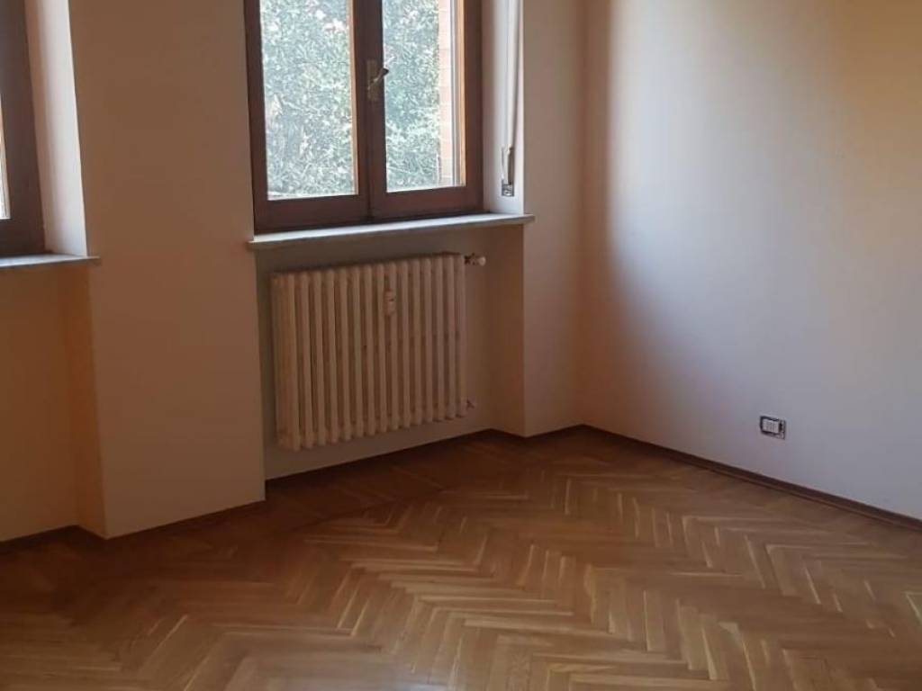 Appartamento a Asti in VIA MARTORELLI, 4 - Foto 3
